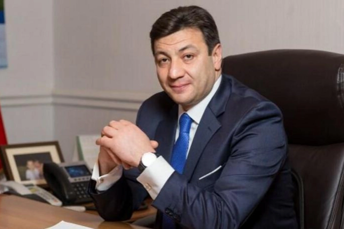Putini xilas etməyə çalışanlar... — Nazirin azərbaycanlı müşaviri