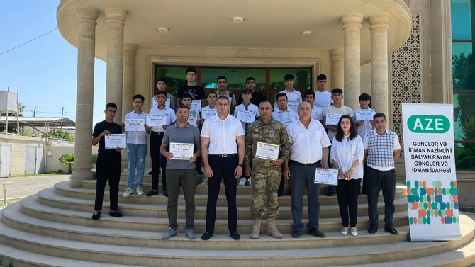 Salyanda “Ordum varsa, yurdum var” adlı görüş keçirildi — FOTOLAR Salyanda “Ordum varsa, yurdum var” adlı görüş keçirildi — FOTOLAR