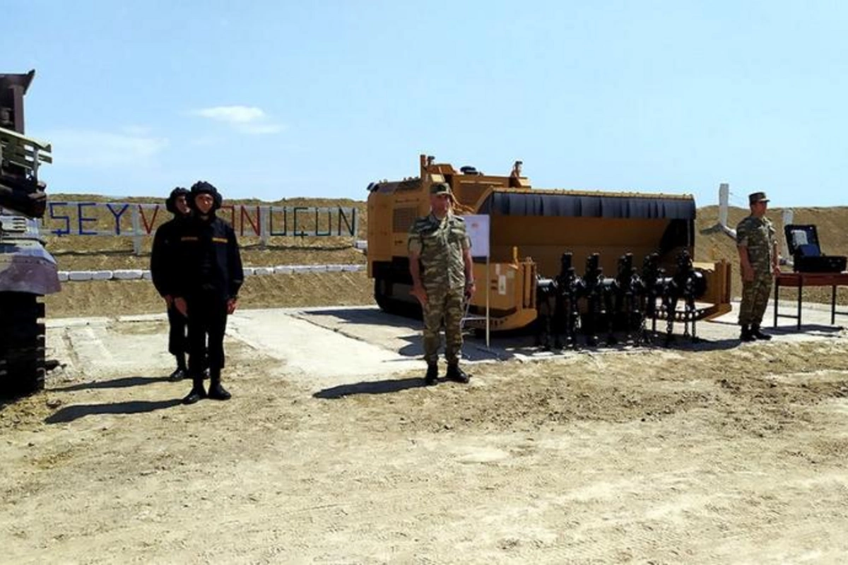 Türkiyə mütəxəssisləri Azərbaycan hərbçiləri üçün minatəmizləmə kursu keçir — FOTO