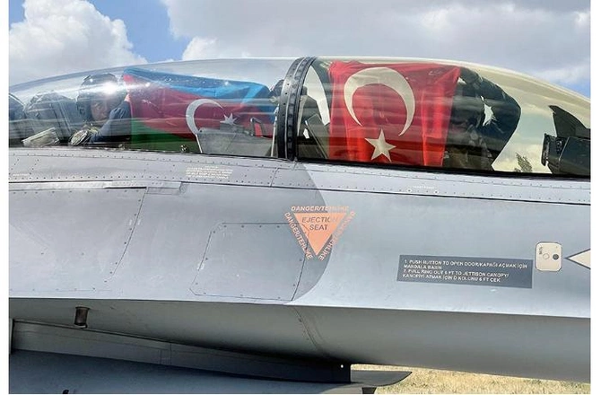 Pilotlarımız “Anadolu Qartalı - 2022” təlimində tapşırıqları uğurla icra ediblər — FOTOLAR Pilotlarımız “Anadolu Qartalı - 2022” təlimində tapşırıqları uğurla icra ediblər — FOTOLAR