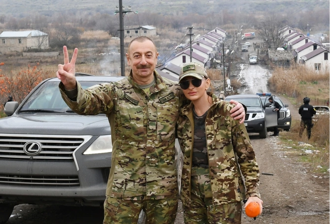 Böyük Yolun davamının uğurlu nəticəsi bugünkü qalib Azərbaycandır — FOTOLAR