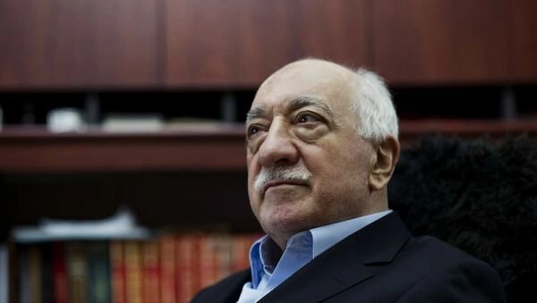 Aralarında Fətullah Gülənin qardaşı qızının da olduğu 10 nəfər yaxalandı