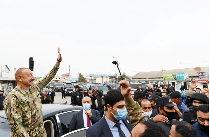 Böyük Yolun davamının uğurlu nəticəsi bugünkü qalib Azərbaycandır — FOTOLAR