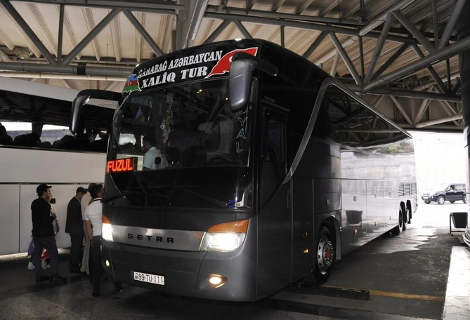 Bakıdan Füzuliyə ilk müntəzəm avtobus reysi açıldı — FOTOLAR Bakıdan Füzuliyə ilk müntəzəm avtobus reysi açıldı — FOTOLAR