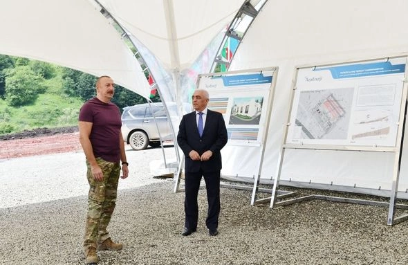 Prezident Laçında “Qorçu” elektrik yarımstansiyasında görülən işlərlə tanış oldu — FOTOLAR