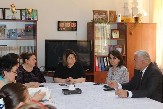 YAP Xətai rayon təşkilatının ərazi partiya təşkilatlarının fəalları ilə görüş keçirildi — FOTOLAR YAP Xətai rayon təşkilatının ərazi partiya təşkilatlarının fəalları ilə görüş keçirildi — FOTOLAR