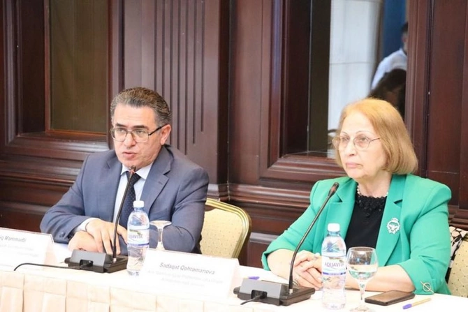 Mediada gender bərabərliyi və peşəkarlıq mövzusunda təlim keçirildi — FOTOLAR