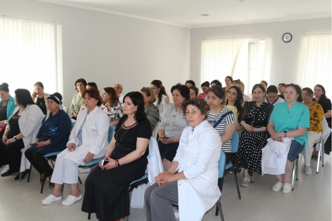 YAP Xətai rayon təşkilatının ərazi partiya təşkilatlarının fəalları ilə görüş keçirildi — FOTOLAR YAP Xətai rayon təşkilatının ərazi partiya təşkilatlarının fəalları ilə görüş keçirildi — FOTOLAR