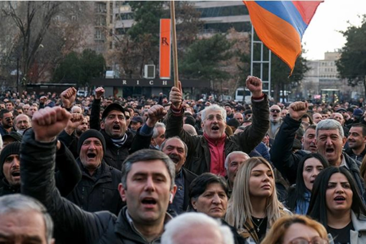 İrəvanda bu gün də mitinq keçirilir
