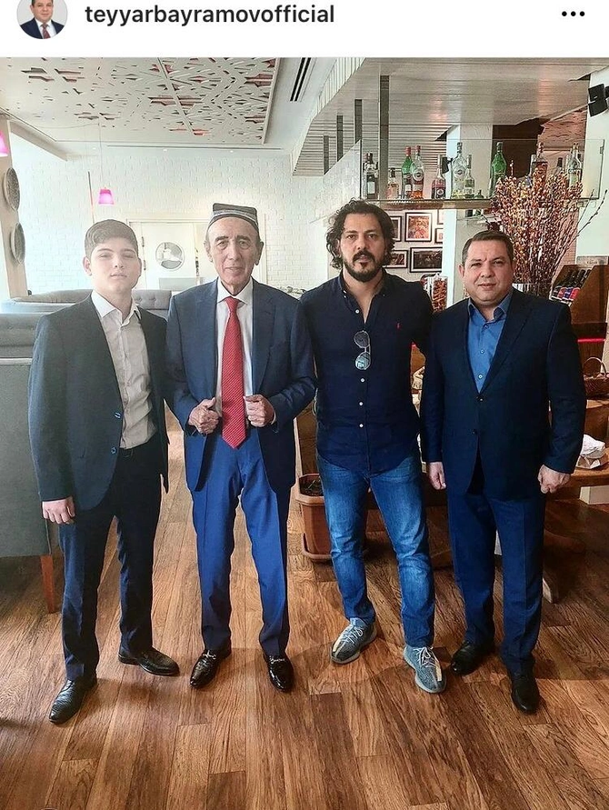 Təyyar Bayramov: “Bu, oğlumun sənət yolunda çox əlamətdar hadisədir” Təyyar Bayramov: “Bu, oğlumun sənət yolunda çox əlamətdar hadisədir”