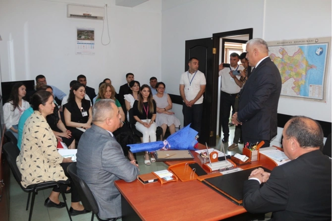 YAP Xətai rayon təşkilatının ərazi partiya təşkilatlarının fəalları ilə görüş keçirildi — FOTOLAR YAP Xətai rayon təşkilatının ərazi partiya təşkilatlarının fəalları ilə görüş keçirildi — FOTOLAR