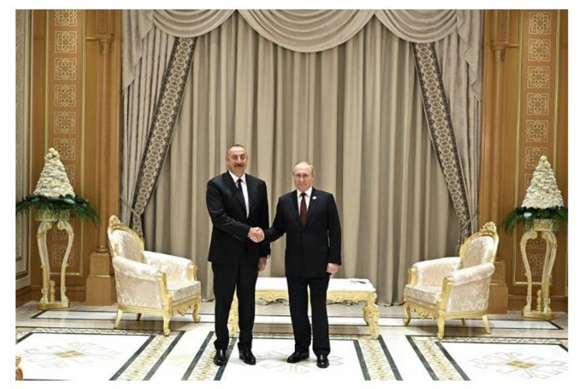 İlham Əliyev Aşqabadda Putinlə görüşdü — YENİLƏNİB