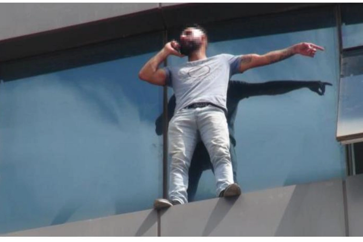 İş tapa bilməyən şəxs bu yola əl atdı — FOTO