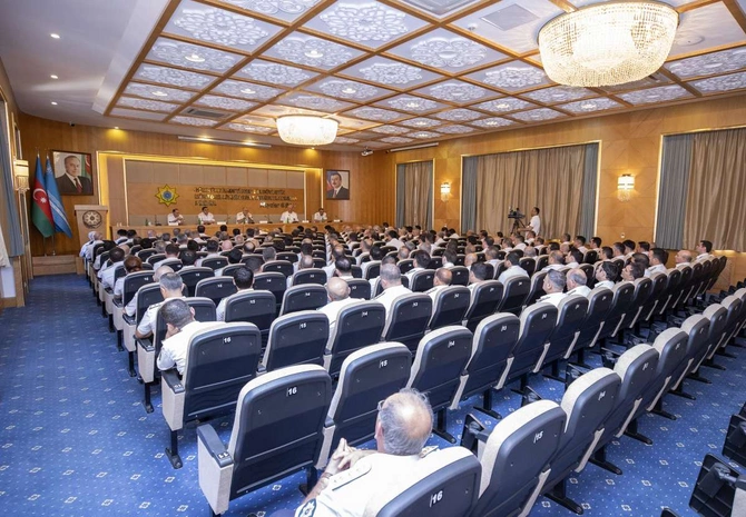 Dövlət Gömrük Komitəsində 6 ayın yekunlarına dair əməliyyat müşavirəsi keçirildi — FOTOLAR
