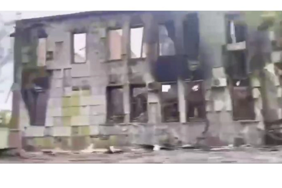 Donetsk vilayətinin bu şəhəri tamamilə dağıdıldı