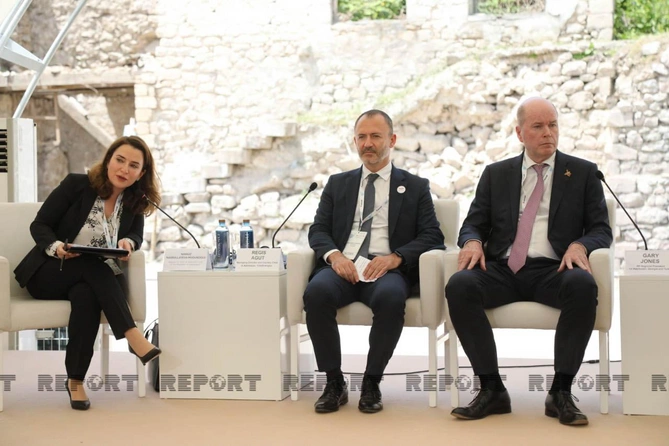 Bakı Enerji Həftəsi çərçivəsində Şuşada xüsusi sessiya keçirilir — FOTOLAR Bakı Enerji Həftəsi çərçivəsində Şuşada xüsusi sessiya keçirilir — FOTOLAR