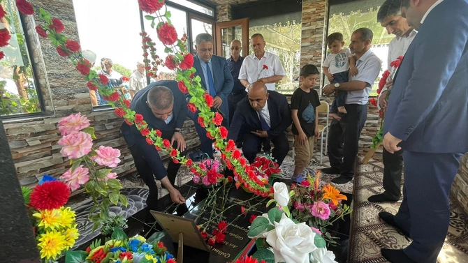 Salyanda Vətən Müharibəsi şəhidinin məzarı ziyarət olundu — FOTOLAR