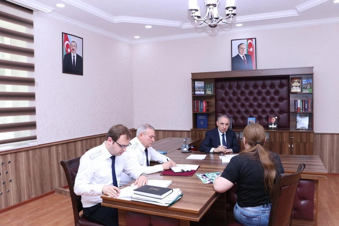 Baş prokuror Şəmkirdə vətəndaşları qəbul etdi — FOTOLAR