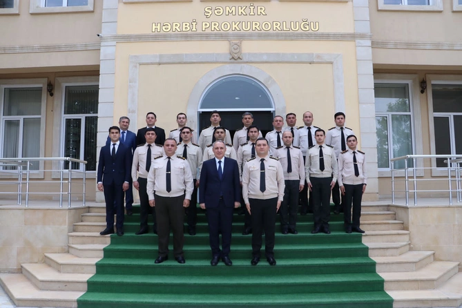 Baş prokuror Şəmkirdə vətəndaşları qəbul etdi — FOTOLAR