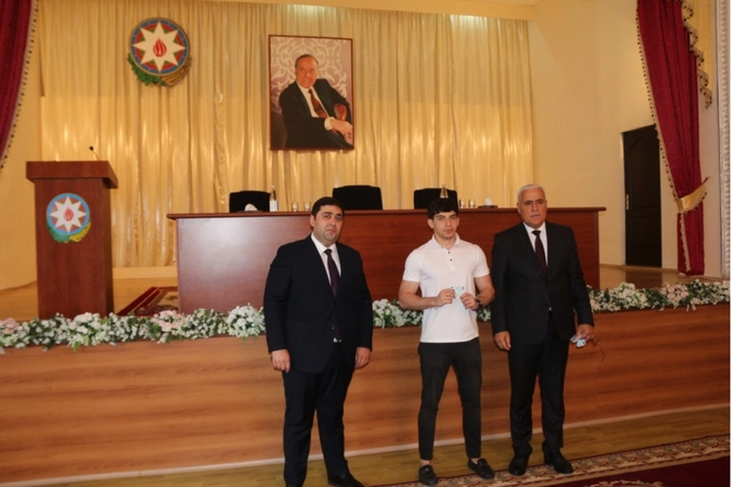 YAP-ın hər bir qərarının əsasında dövlətimizin daha da qüdrətlənməsi dayanır — FOTOLAR YAP-ın hər bir qərarının əsasında dövlətimizin daha da qüdrətlənməsi dayanır — FOTOLAR
