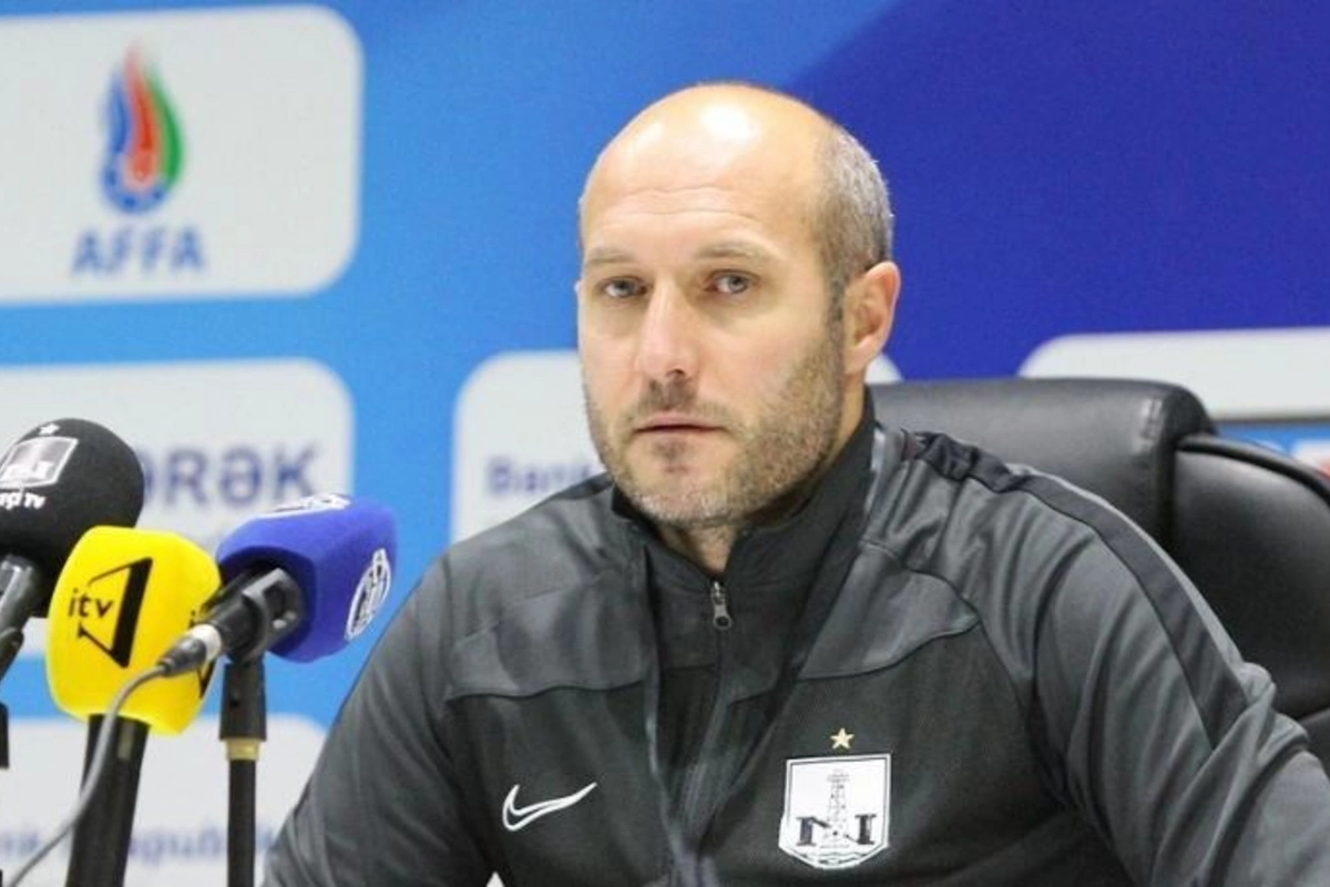 Neftçi Samir Abasovla vidalaşdı