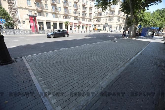 Bakıda qanunsuz parkinq yaradılmış ərazidə səki tam bərpa edildi — FOTOLAR