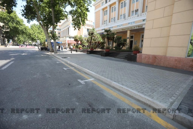 Bakıda qanunsuz parkinq yaradılmış ərazidə səki tam bərpa edildi — FOTOLAR