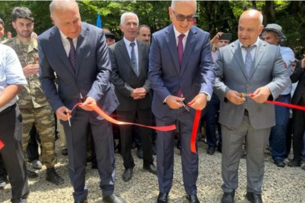 Lerik sakini öz təşəbbüsü ilə körpü inşa etdi — FOTOLAR