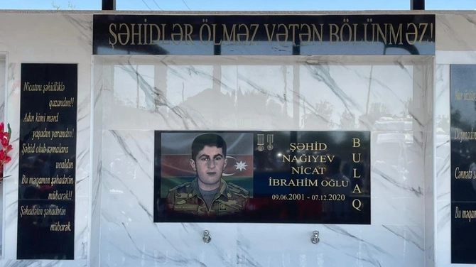 Salyanda Vətən Müharibəsi şəhidinin məzarı ziyarət olundu — FOTOLAR Salyanda Vətən Müharibəsi şəhidinin məzarı ziyarət olundu — FOTOLAR