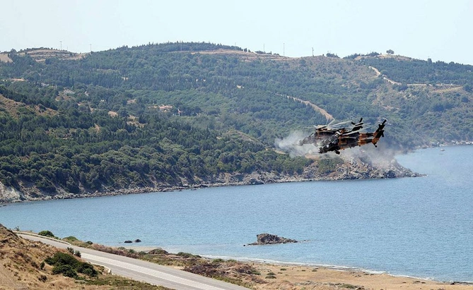 Ərdoğan Türkiyə və Azərbaycan generalları ilə birgə “Efes-2022” təlimini izlədi — FOTOLAR Ərdoğan Türkiyə və Azərbaycan generalları ilə birgə “Efes-2022” təlimini izlədi — FOTOLAR