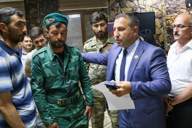 “Dayaq” təşkilatı şəhid ailələri və qazilərə bayram sovqatı çatdırdı — FOTOLAR