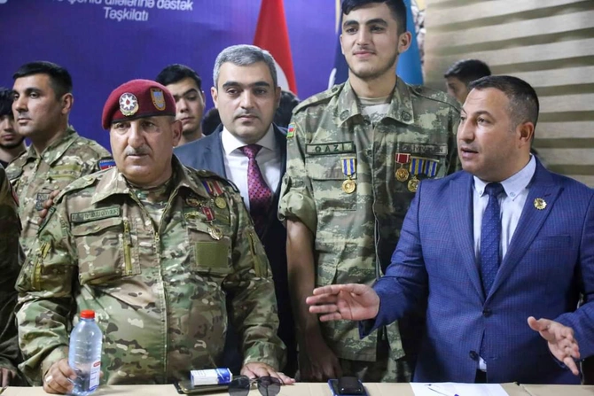 “Dayaq” təşkilatı şəhid ailələri və qazilərə bayram sovqatı çatdırdı — FOTOLAR