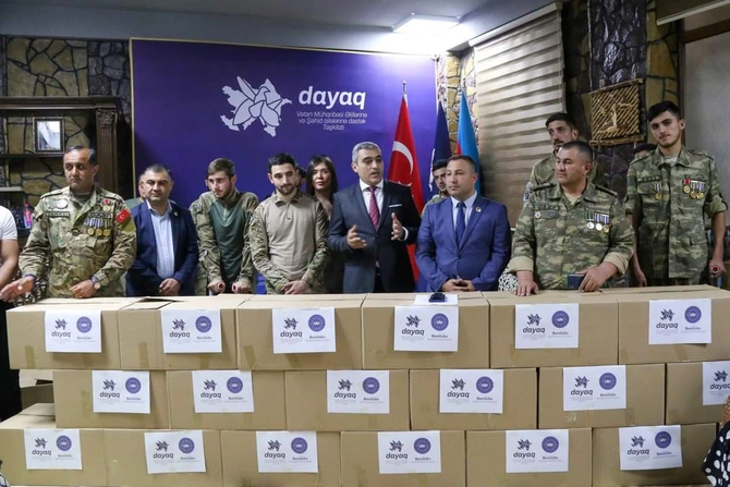“Dayaq” təşkilatı şəhid ailələri və qazilərə bayram sovqatı çatdırdı — FOTOLAR