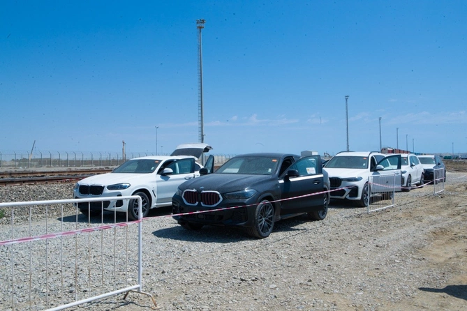 Bakı Limanı logistik şirkətlərə müasir xidmətlər və imkanlar təklif edir — FOTOLAR Bakı Limanı logistik şirkətlərə müasir xidmətlər və imkanlar təklif edir — FOTOLAR