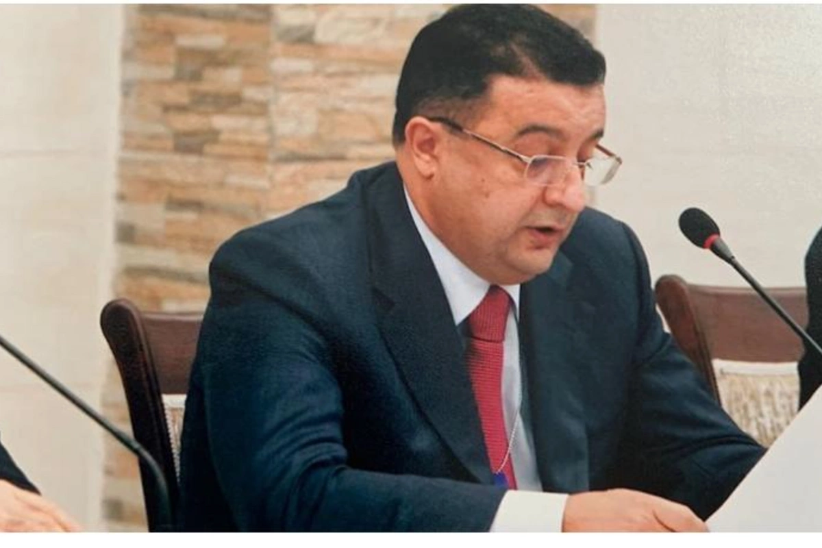 Həbsdə olan general özünə “Tik-Tok” açdı: Saytı və youtube səhifəsi də var — FOTO