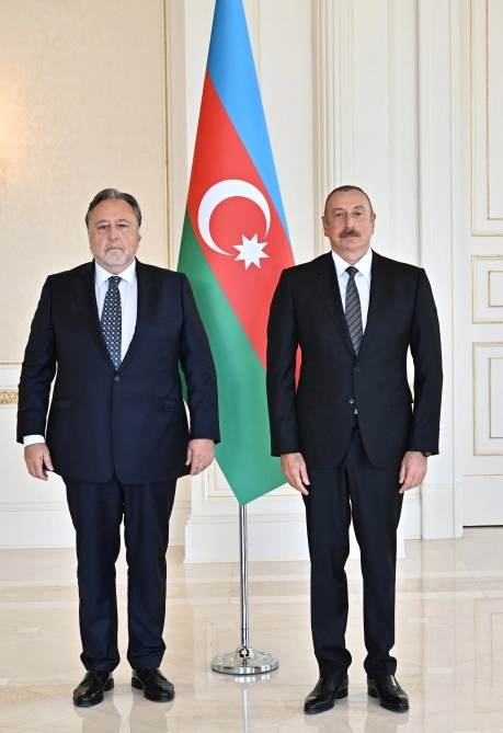 Prezident yeni səfirin etimadnaməsini qəbul etdi — YENİLƏNİB