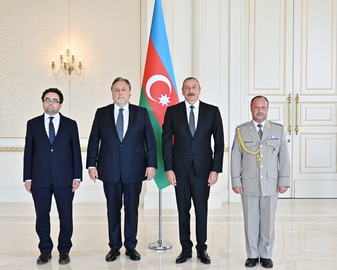 Prezident yeni səfirin etimadnaməsini qəbul etdi — YENİLƏNİB