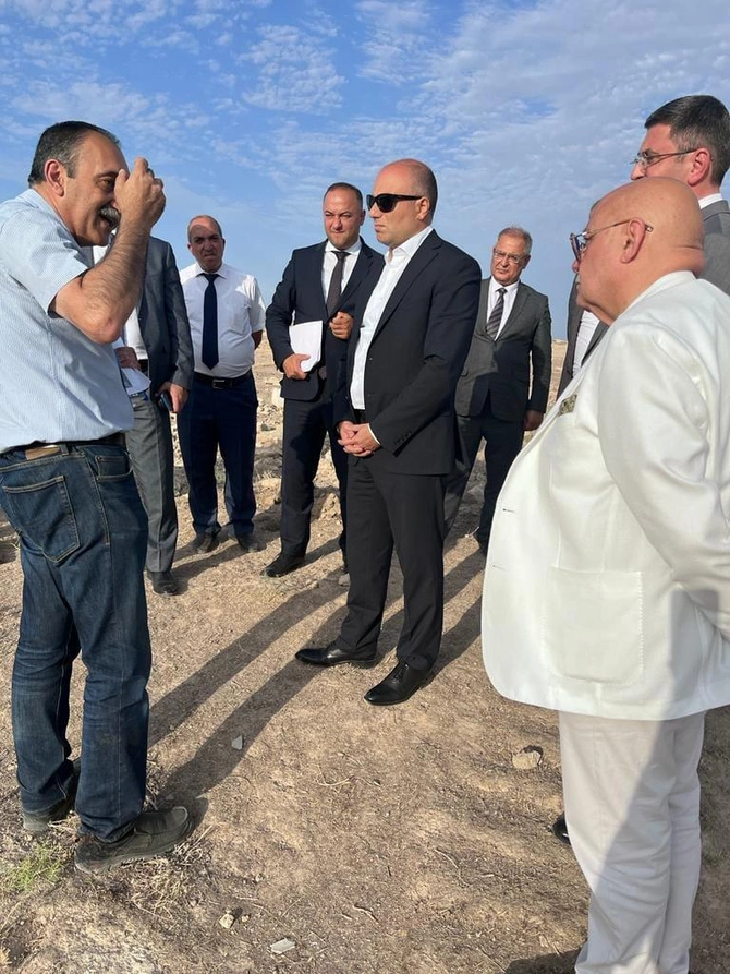 Nazir Bakıda abidələrin qorunması ilə bağlı tapşırıqlar verdi — FOTOLAR Nazir Bakıda abidələrin qorunması ilə bağlı tapşırıqlar verdi — FOTOLAR