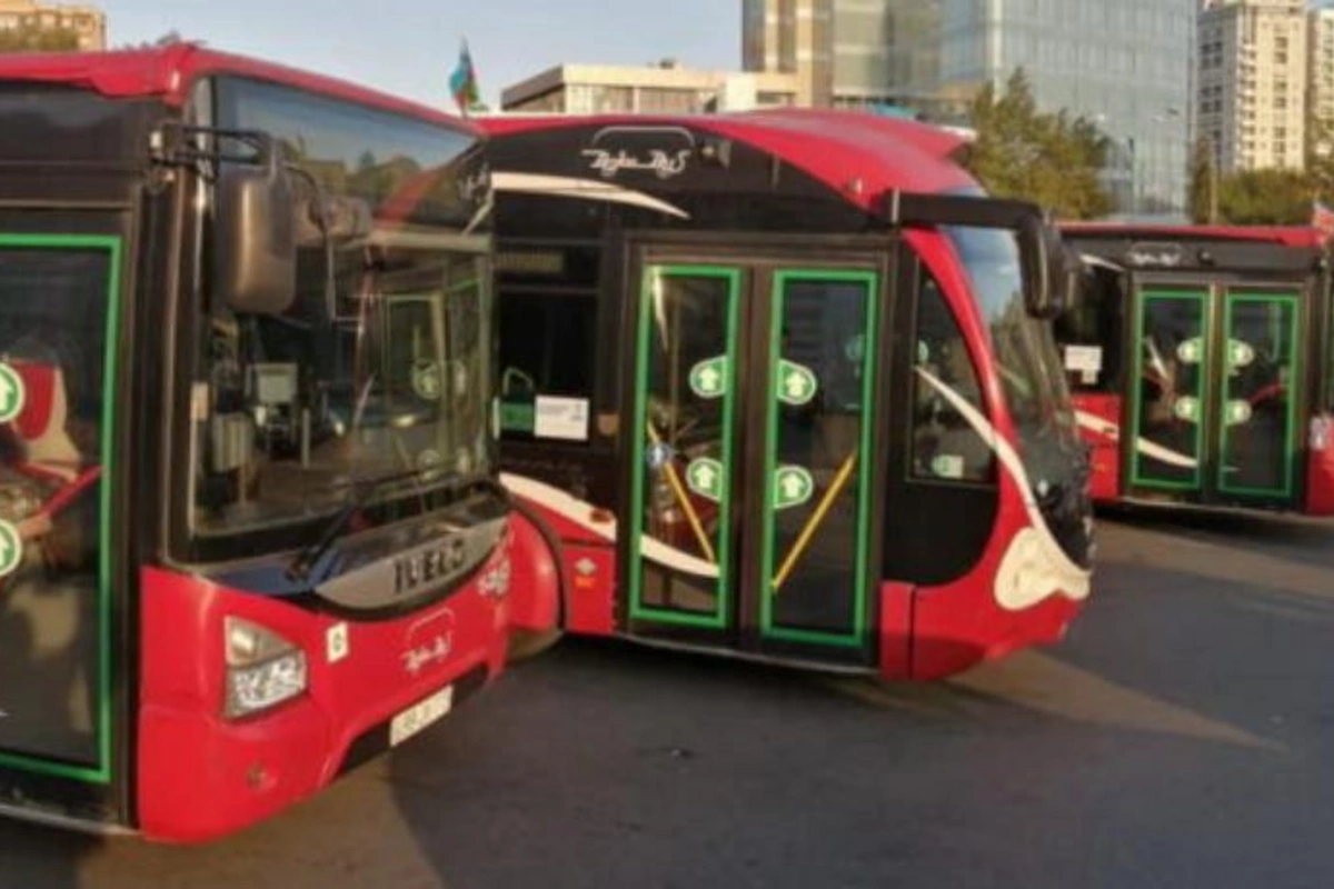 Bakıda 131 avtobus gecikir