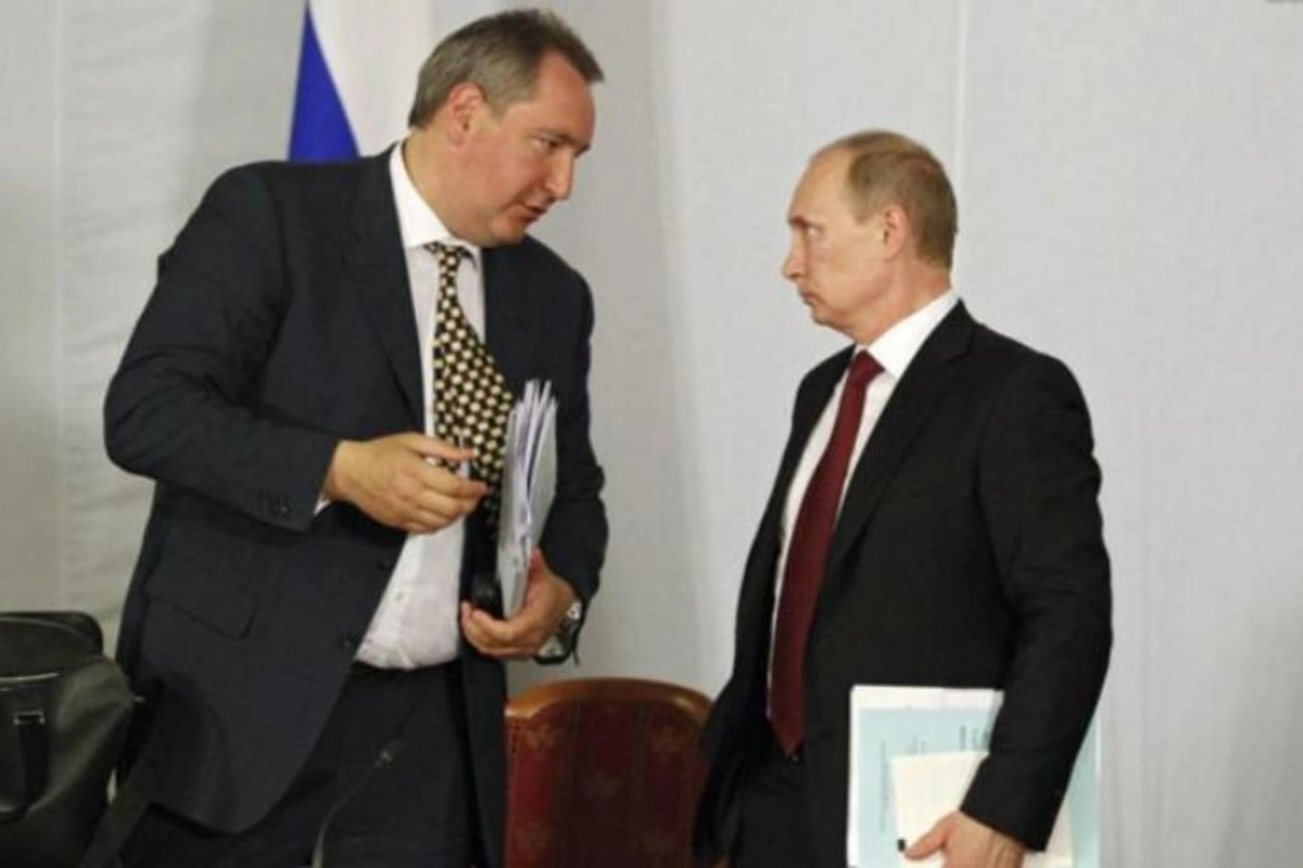 Putin Roqozini vəzifəsindən azad etdi