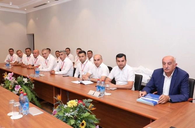 “Azəriqaz” İB-nin baş direktoru birliyin 20 əməkdaşını mükafatlandırdı — FOTOLAR