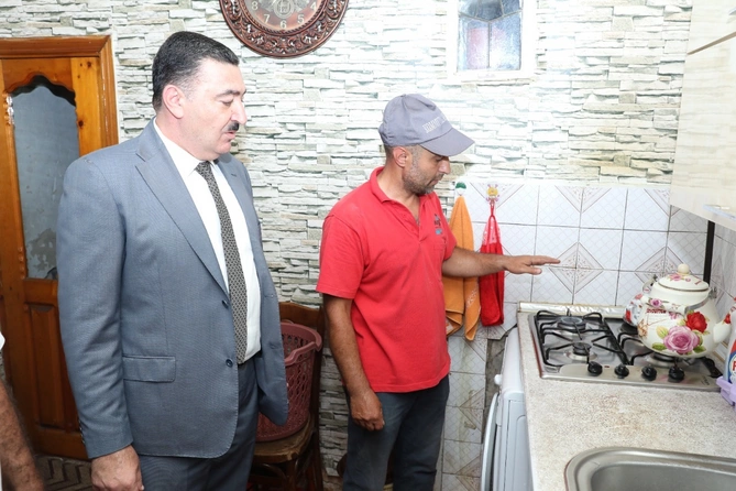 Növbəti Açıq mikrofon paytaxtın Nərimanov rayonunda quruldu — FOTOLAR Növbəti Açıq mikrofon paytaxtın Nərimanov rayonunda quruldu — FOTOLAR