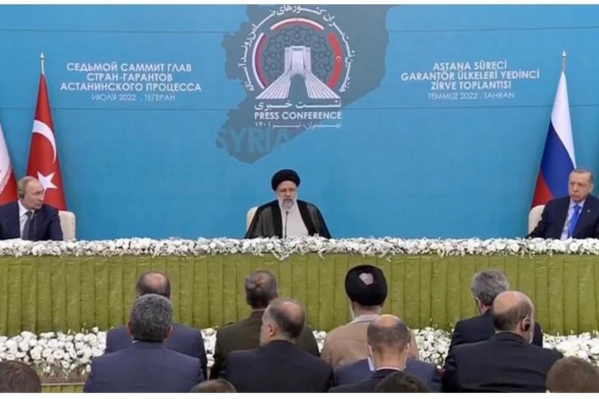 Rəisi: Astana formatının tərəfləri ABŞ-ın Suriyanı tərk etməsinə razı oldular