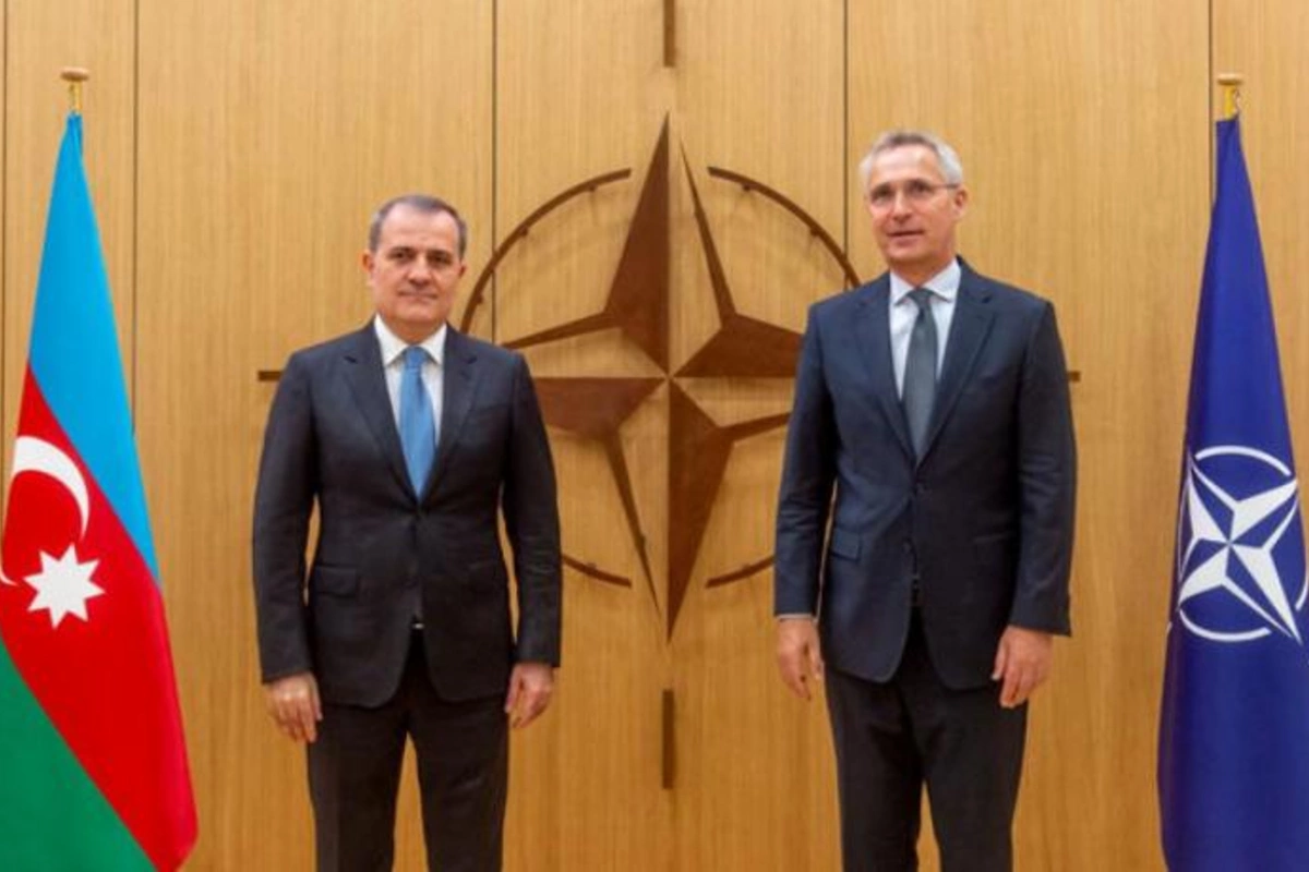 Ceyhun Bayramov Yens Stoltenberqlə Ermənistanla münasibətlərin normallaşdırılmasını müzakirə edib