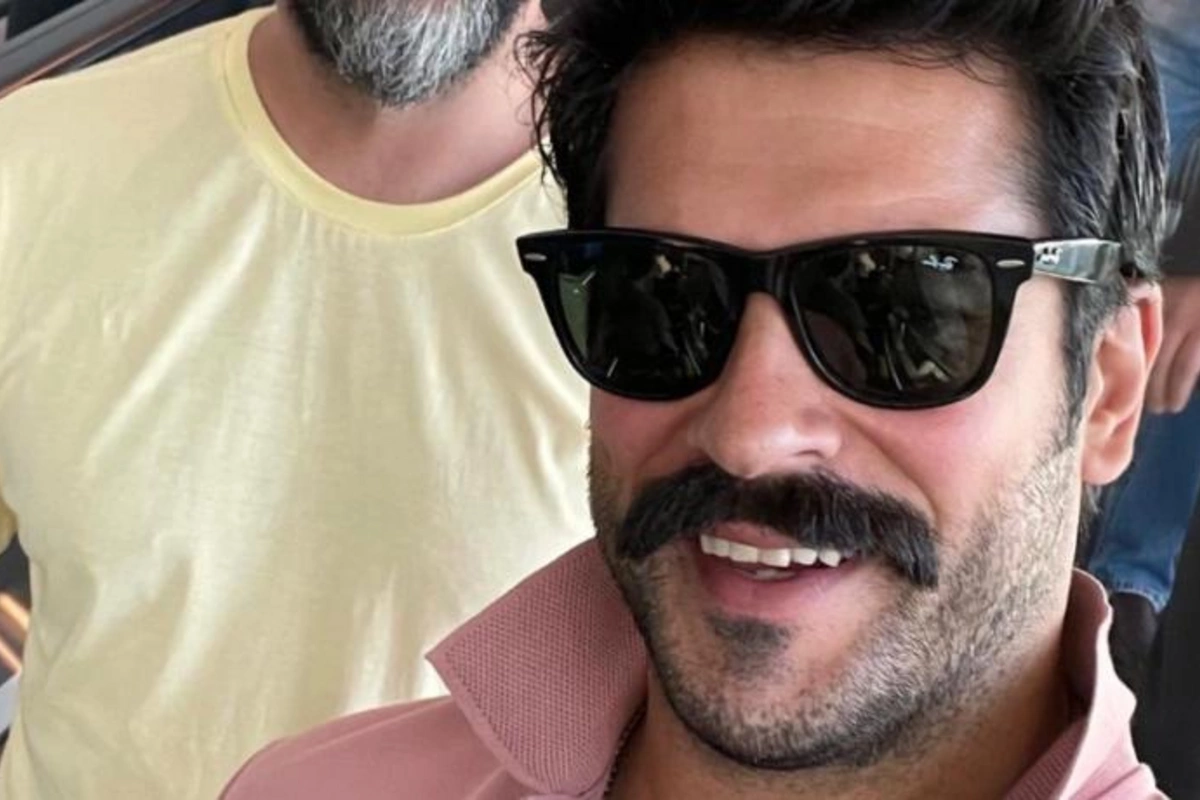 Burak Özçivit Bakıda — FOTOLAR