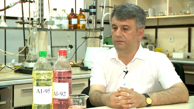 “Aİ-95” ilə “Aİ-92” benzini “sintez” etmək qənaətdir? “Aİ-95” ilə “Aİ-92” benzini “sintez” etmək qənaətdir?