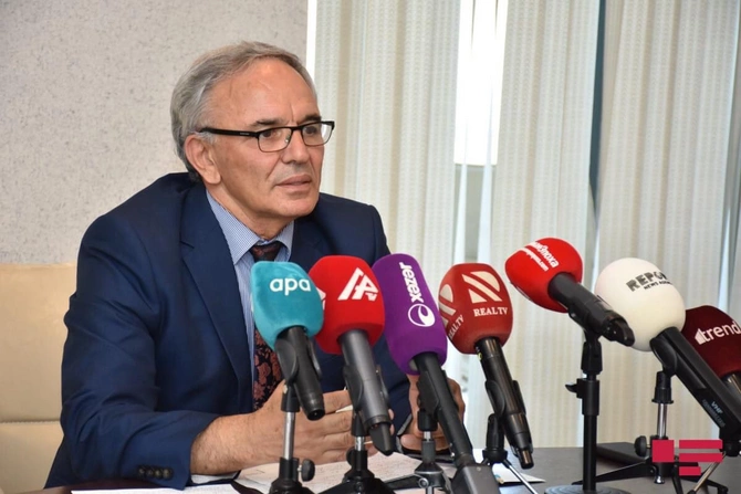 Mətbuat Şurası intiharların mediada işıqlandırılması ilə bağlı toplantı keçirdi, KİV-ə müraciət etdi