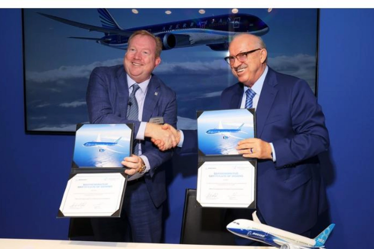 AZAL yeni Boeing 787 Dreamliner alır — FOTO