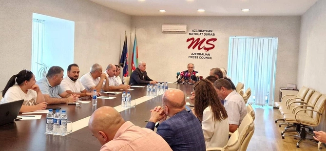 Mətbuat Şurası intiharların mediada işıqlandırılması ilə bağlı toplantı keçirdi, KİV-ə müraciət etdi