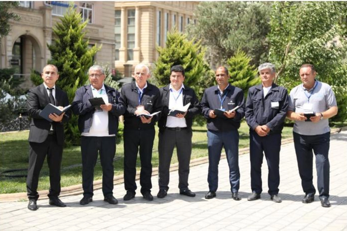 Sakinlər “Açıq mikrofon” vasitəsi ilə müraciətlərini ünvanladılar — FOTOLAR